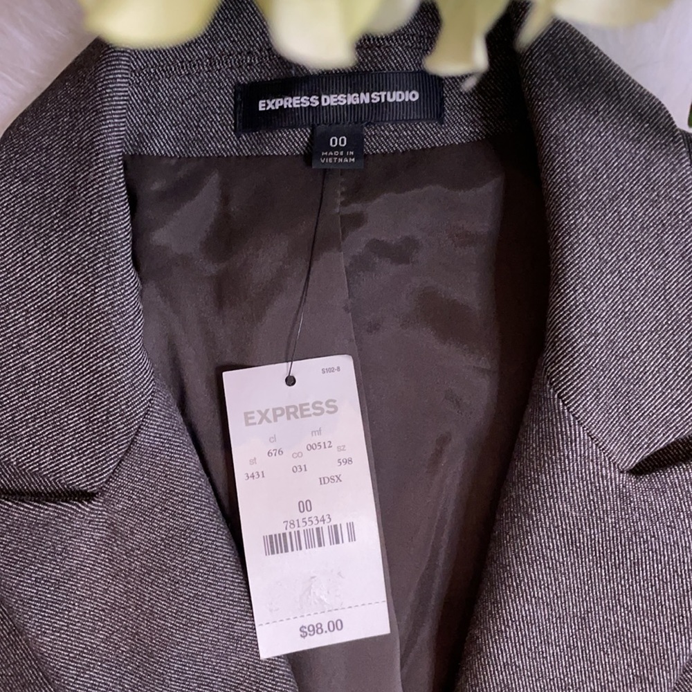 Express Design Studio Blazer - Picture 5 of 12
